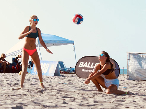 u Beach Volleyball